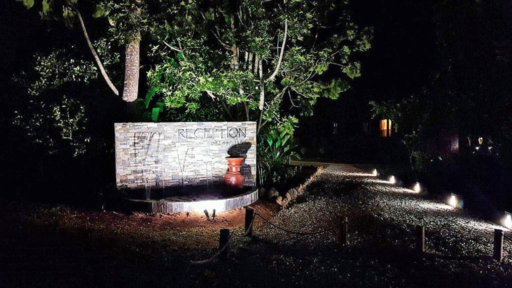 Kwambali Riverside Lodge Hazyview Bagian luar foto