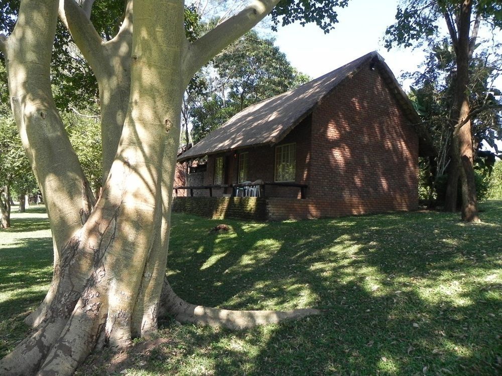 Kwambali Riverside Lodge Hazyview Bagian luar foto