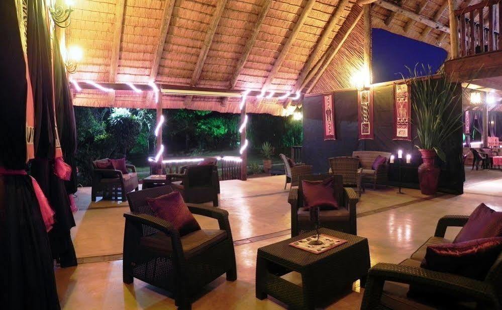 Kwambali Riverside Lodge Hazyview Bagian luar foto