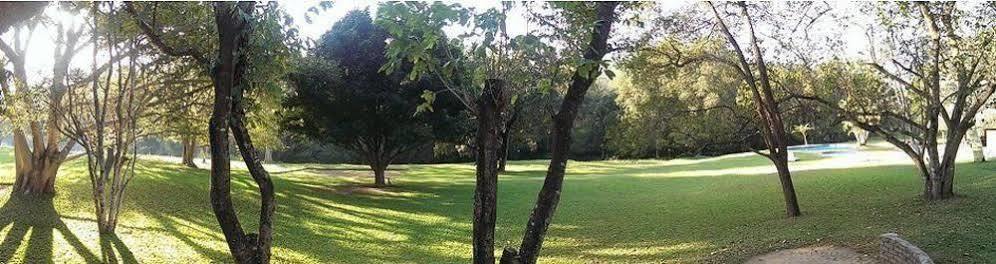 Kwambali Riverside Lodge Hazyview Bagian luar foto
